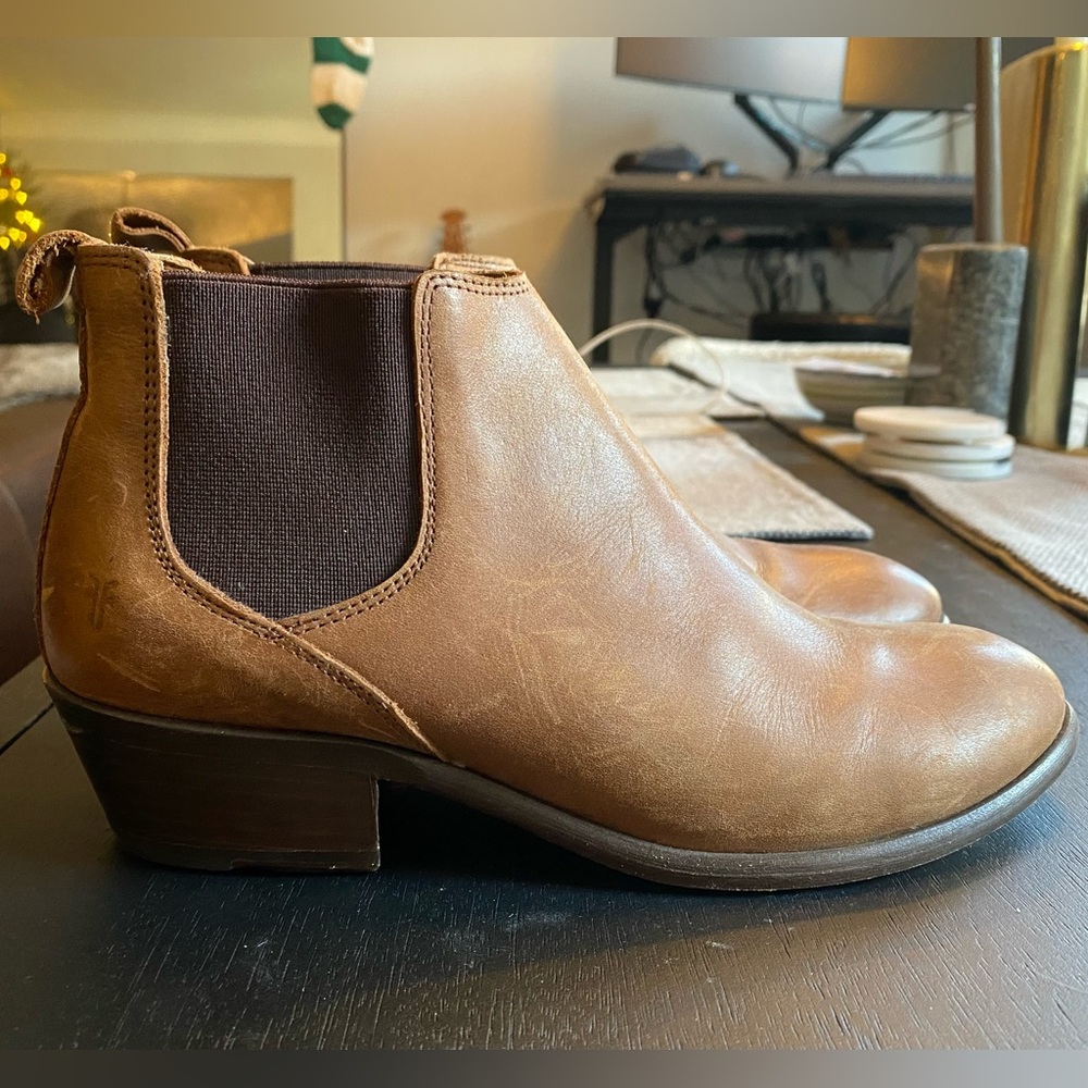 Frye Boots! Used- like new.